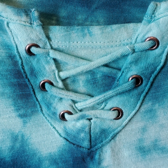 MUDD tye dye tee juniors medium turqoiose green - Picture 3 of 5